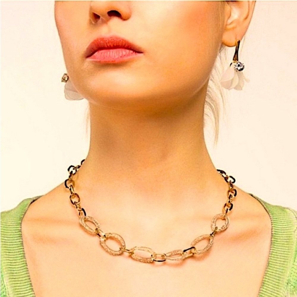 ✌🏼 #156 POL Crystal Incrusted Gold Chain Choker Necklace